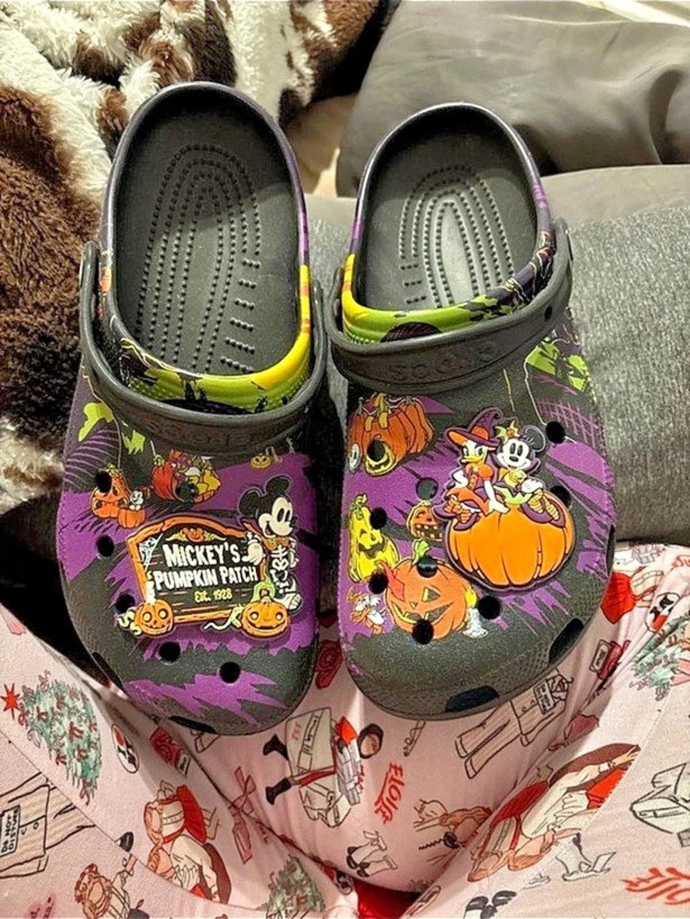 Crocs Mickey and Friends Halloween Clogs Black & Purple